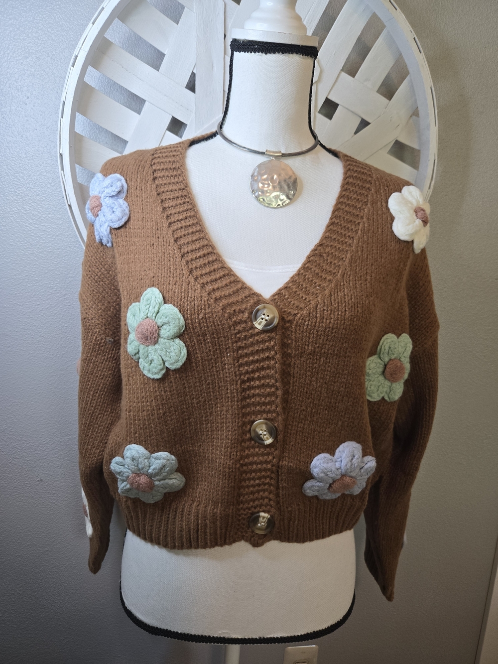 Cider Brown Floral Appliqué V-Neck Cardigan Sweater NEW With Tags